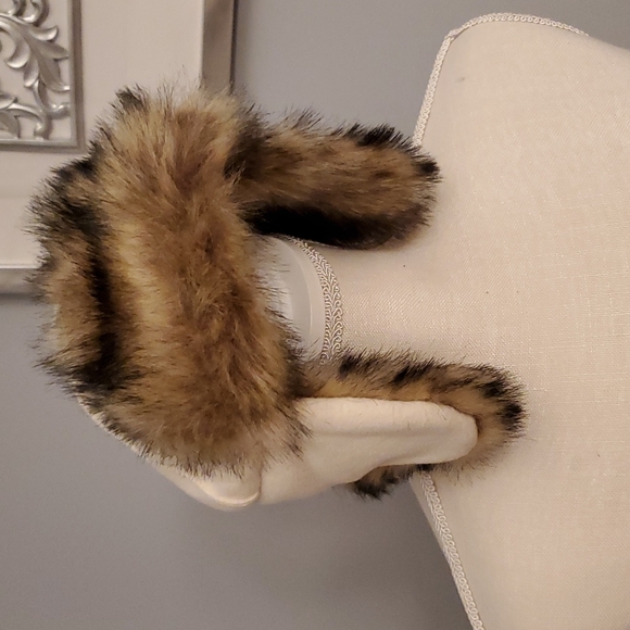 GAP Other - BabyGap Cream Faux Fur Trapper Hat Size Baby S/M